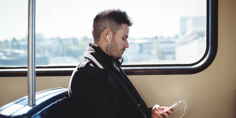 Commuter-Proof Hair Systems — Public Transport, Rush Hour & All-Day Freshness