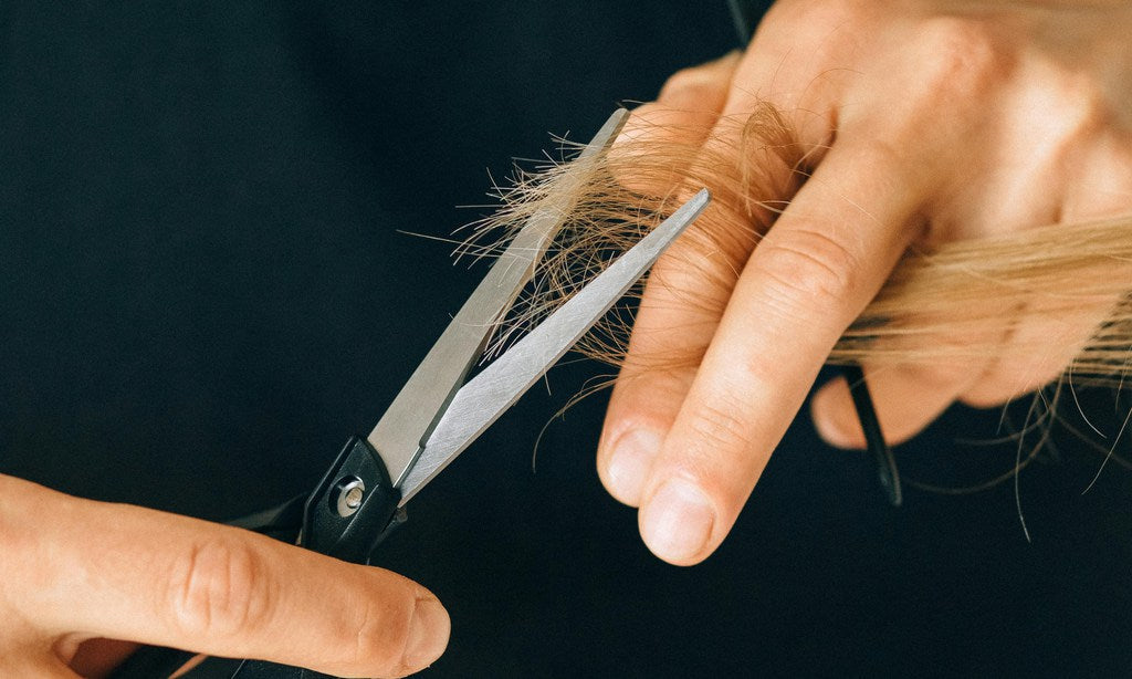 How to choose a right hair prosthesis for men?