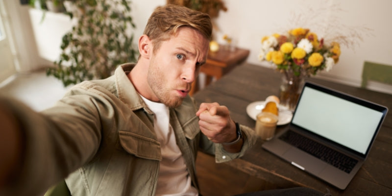 Home Lighting & Small-Screen Presence — Choose Hair Systems That Look Great in Video Calls, Smart TVs & Phone Thumbnails