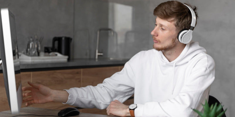 Workplace Confidence — Hair Systems for Open-Plan Offices & Onsite Meetings