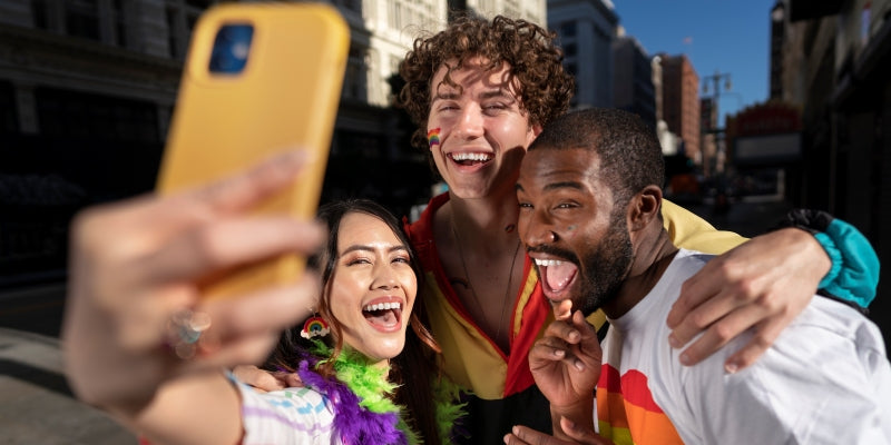 Festival & Outdoor Concerts: Hair Systems That Survive Crowds, Weather & Energetic Movement